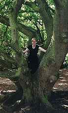 Hilde worshipping a tree ;)